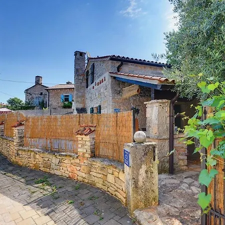 Dani Holiday home Svetvincenat